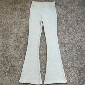 Aerie- Light Beige Knit Flare Pants SIZE XS LONG